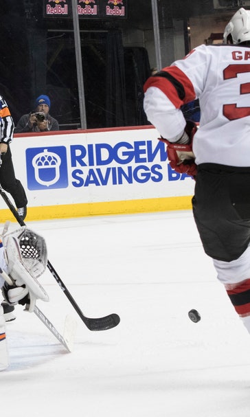 Greiss, Islanders blank Devils 3-0